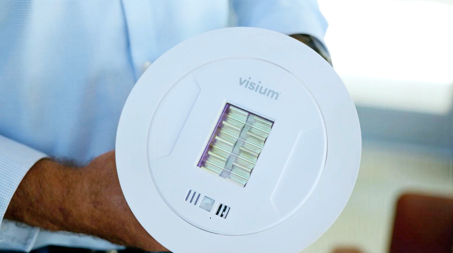 Visium Far-UVC Recessed Mount device with clear optics